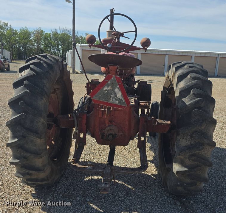 image for item EK5169 1944 International Harvester Farmall M tractor