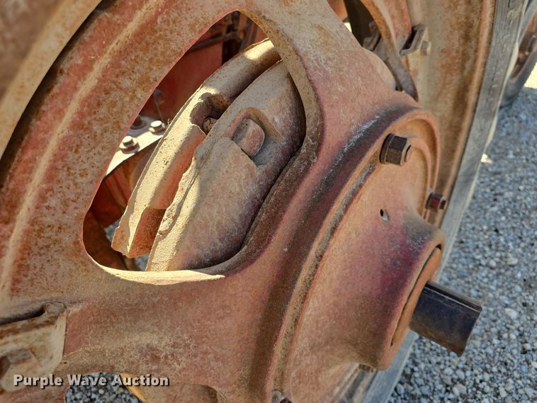 image for item EK5169 1944 International Harvester Farmall M tractor