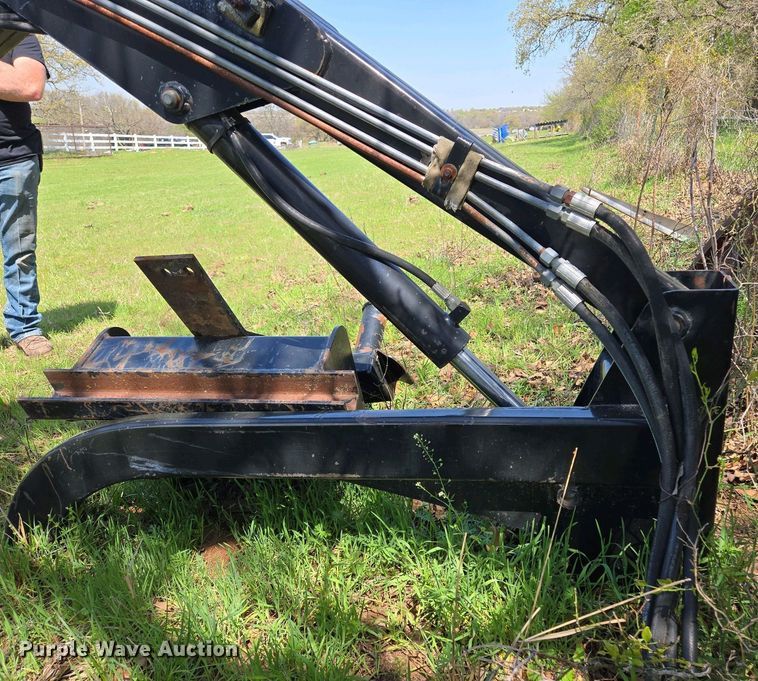 image for item EL1994 Great Bend GB440 loader