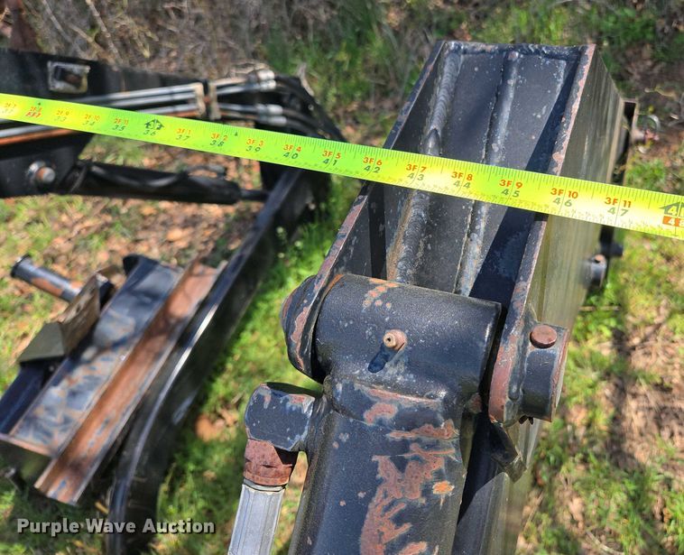 image for item EL1994 Great Bend GB440 loader