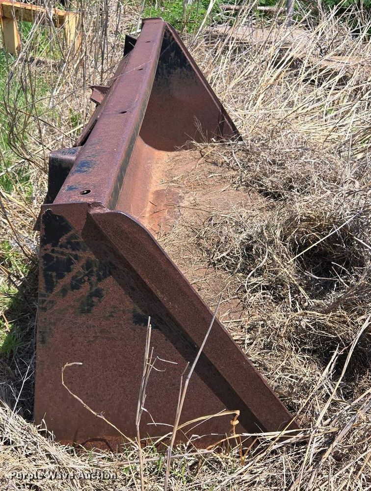 image for item EL1994 Great Bend GB440 loader