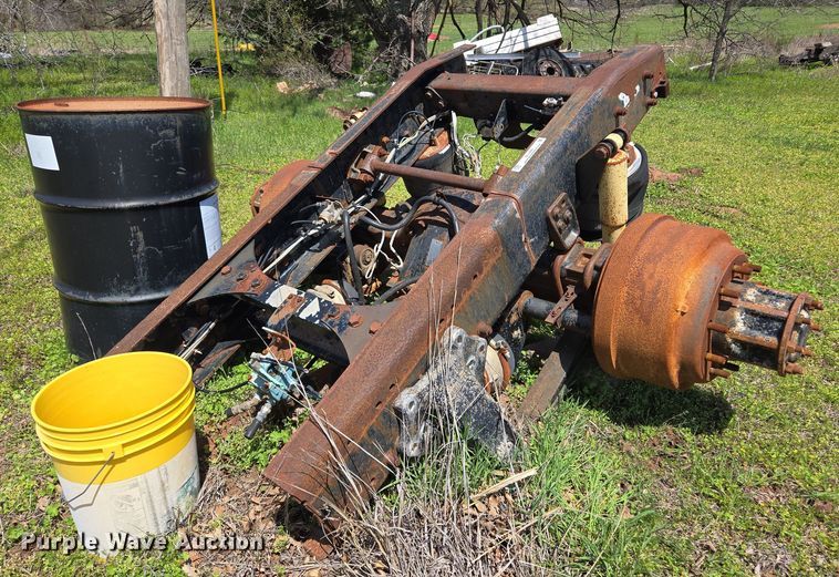 image for item EL1996 Eaton Fuller RS404 rear end