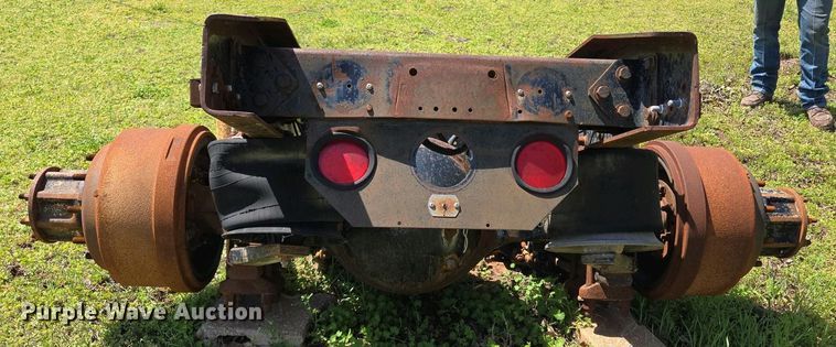 image for item EL1996 Eaton Fuller RS404 rear end