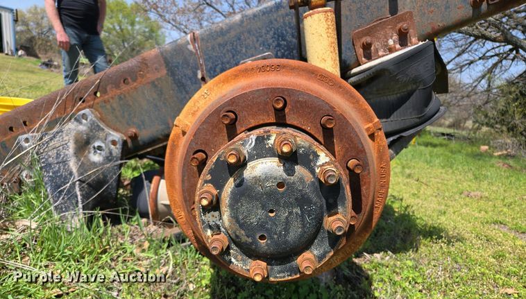 image for item EL1996 Eaton Fuller RS404 rear end