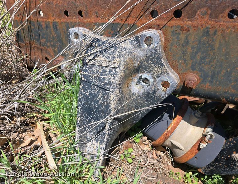 image for item EL1996 Eaton Fuller RS404 rear end