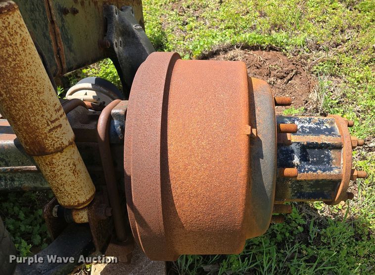 image for item EL1996 Eaton Fuller RS404 rear end