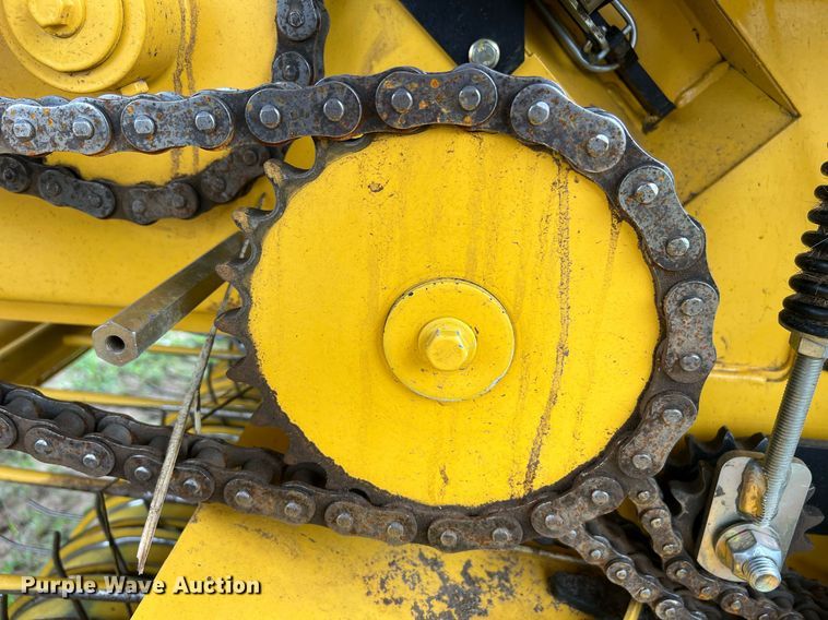 image for item EL2038 2022 New Holland 460RB round baler