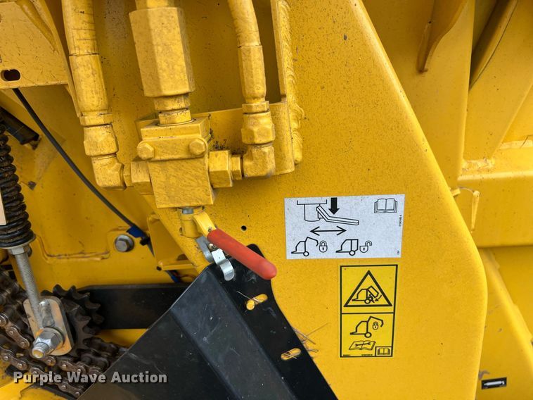image for item EL2038 2022 New Holland 460RB round baler