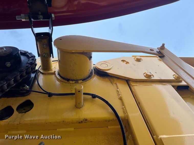 image for item EL2038 2022 New Holland 460RB round baler