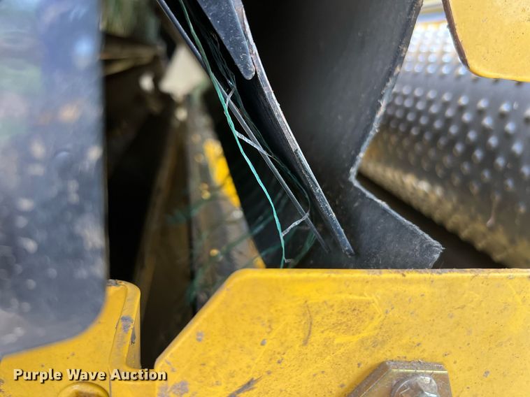 image for item EL2038 2022 New Holland 460RB round baler