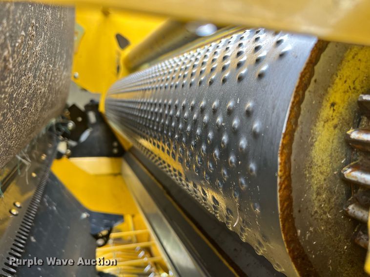 image for item EL2038 2022 New Holland 460RB round baler