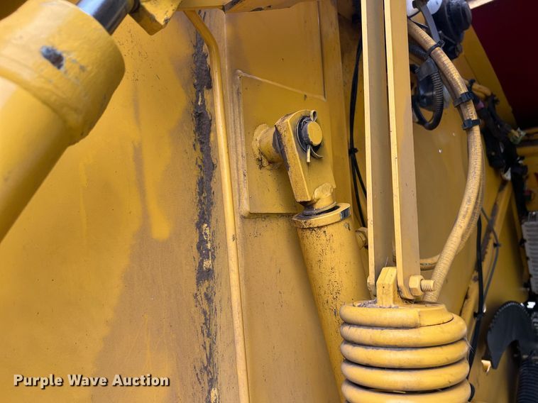 image for item EL2038 2022 New Holland 460RB round baler