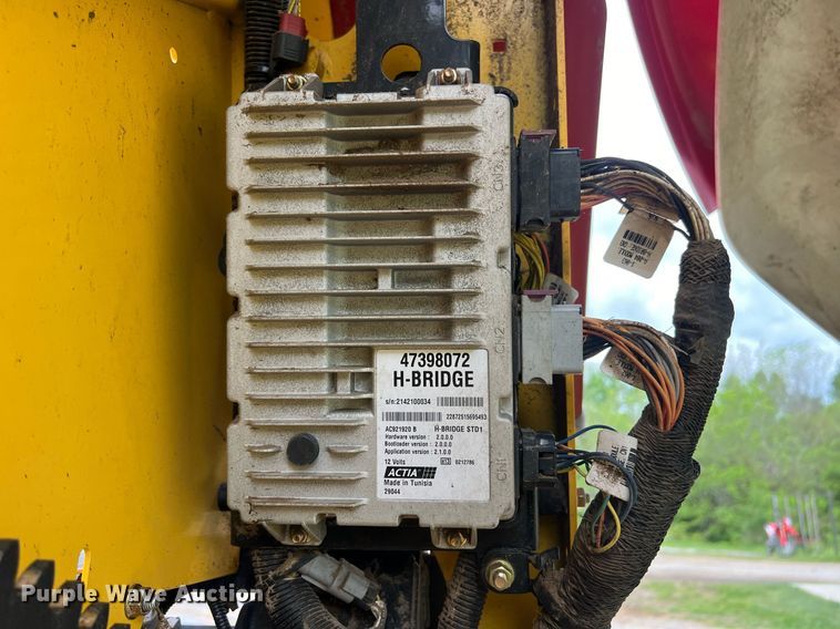 image for item EL2038 2022 New Holland 460RB round baler