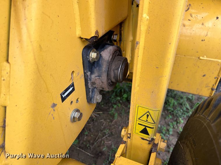 image for item EL2038 2022 New Holland 460RB round baler