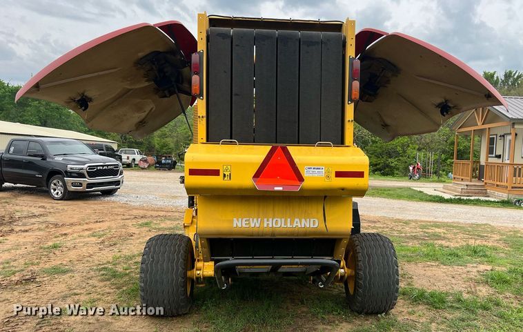 image for item EL2038 2022 New Holland 460RB round baler
