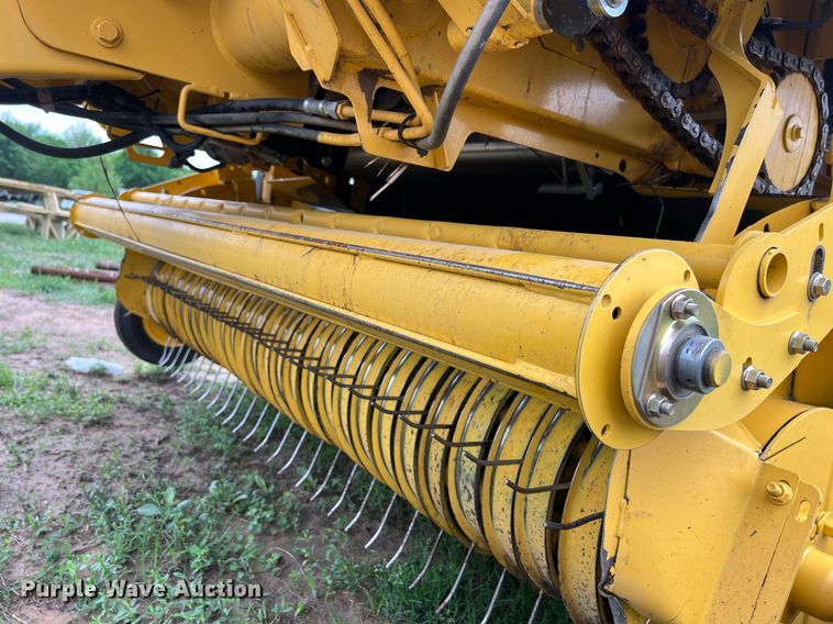 image for item EL2038 2022 New Holland 460RB round baler