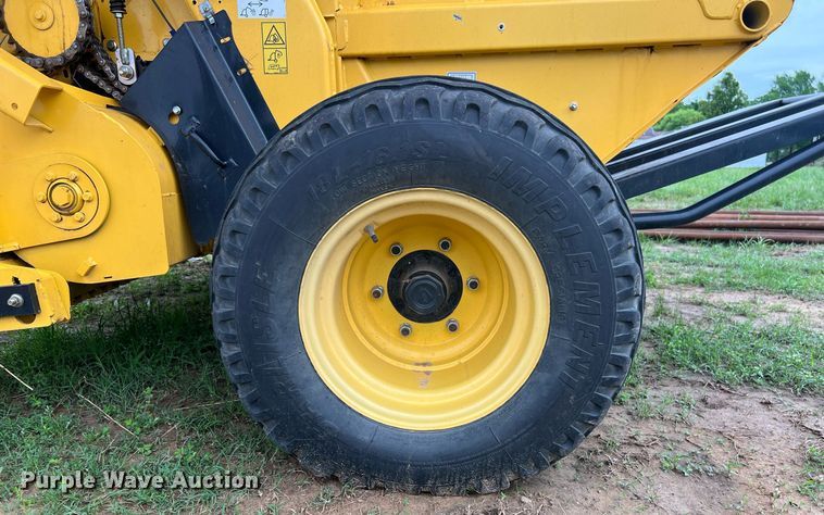 image for item EL2038 2022 New Holland 460RB round baler