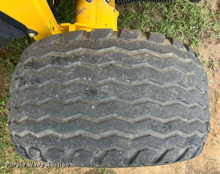 image for item EL2038 2022 New Holland 460RB round baler