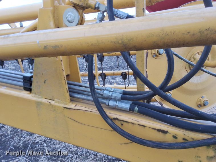 image for item EL6494 2003 Vermeer R23A hay rake