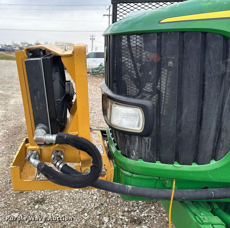 image for item EM3764 2006 John Deere 7220 tractor