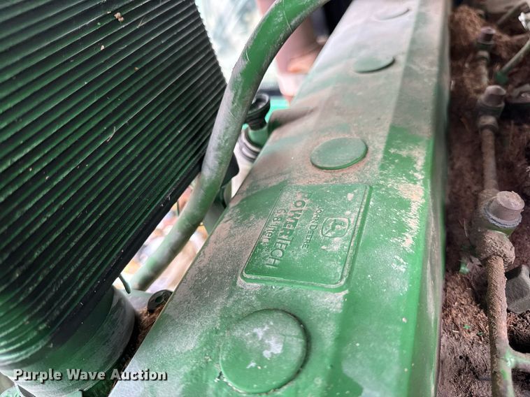 image for item EM3764 2006 John Deere 7220 tractor