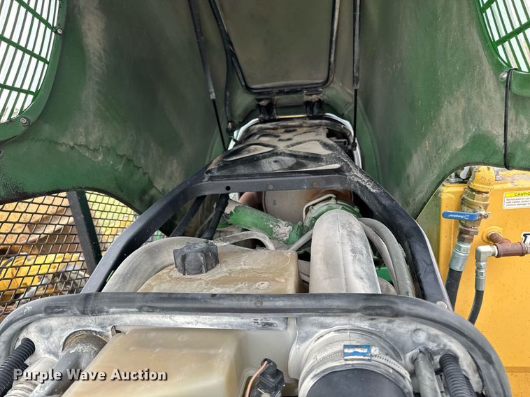 image for item EM3764 2006 John Deere 7220 tractor