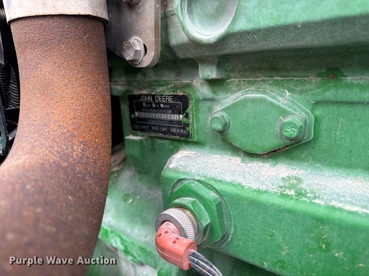 image for item EM3764 2006 John Deere 7220 tractor