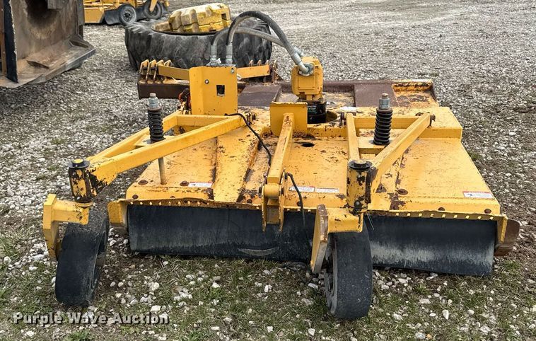 image for item EM3764 2006 John Deere 7220 tractor