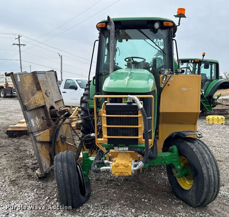 image for item EM3765 2011 John Deere 7130 tractor