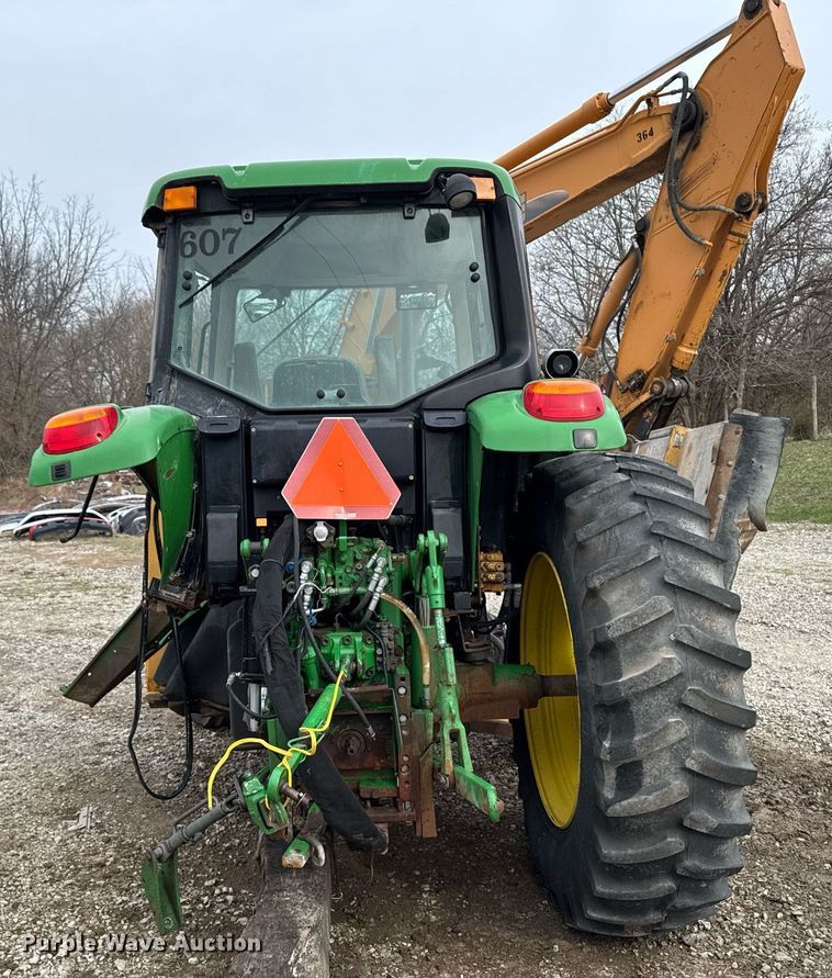 image for item EM3765 2011 John Deere 7130 tractor