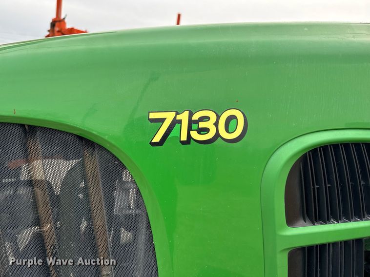 image for item EM3765 2011 John Deere 7130 tractor