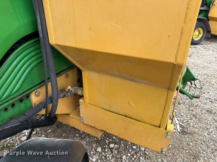 image for item EM3765 2011 John Deere 7130 tractor