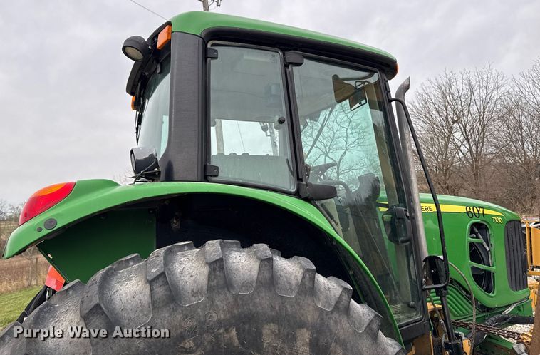 image for item EM3765 2011 John Deere 7130 tractor