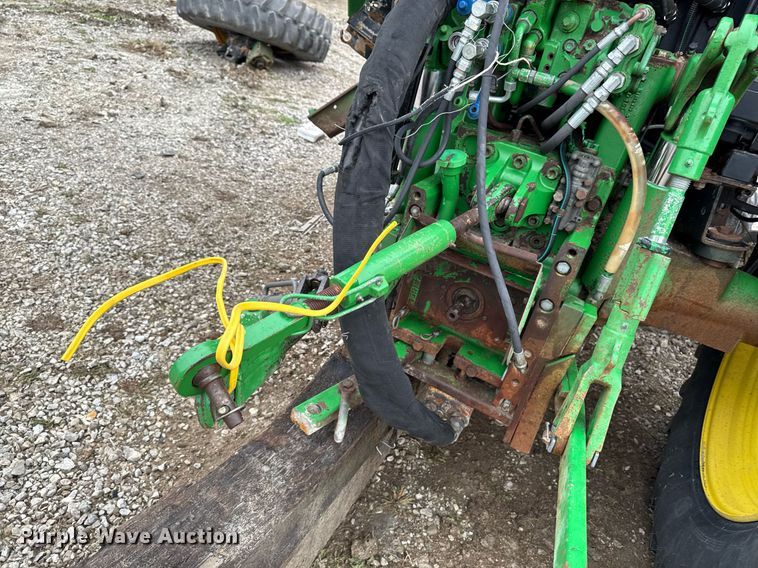 image for item EM3765 2011 John Deere 7130 tractor