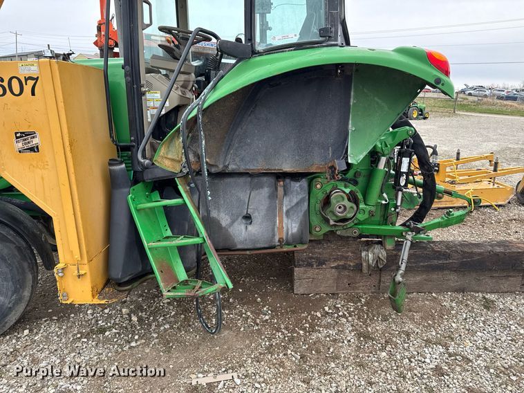 image for item EM3765 2011 John Deere 7130 tractor
