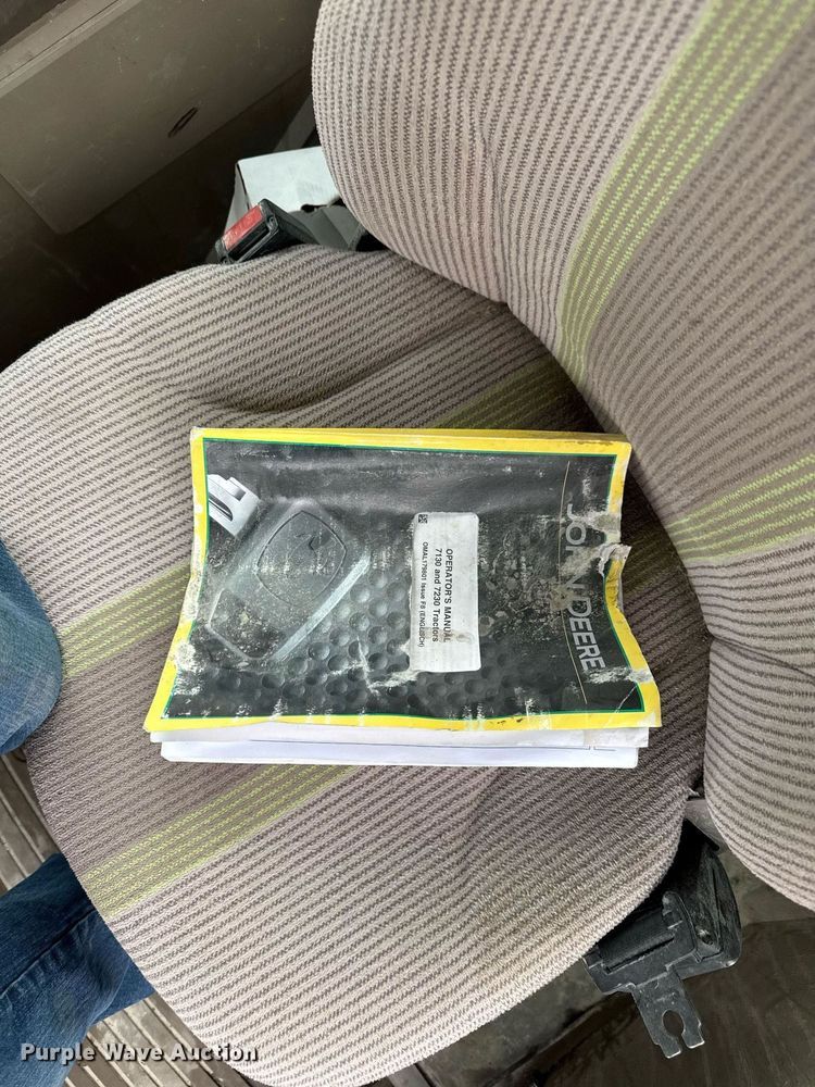 image for item EM3765 2011 John Deere 7130 tractor