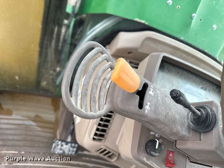 image for item EM3765 2011 John Deere 7130 tractor