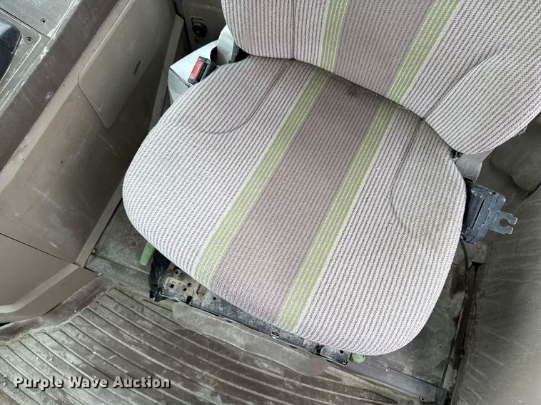 image for item EM3765 2011 John Deere 7130 tractor