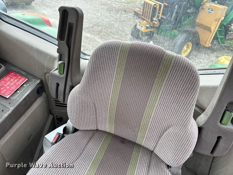 image for item EM3765 2011 John Deere 7130 tractor