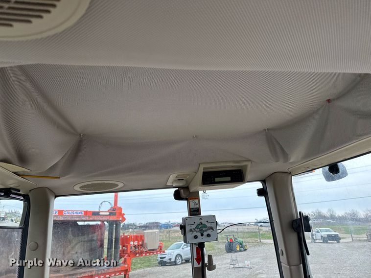 image for item EM3765 2011 John Deere 7130 tractor