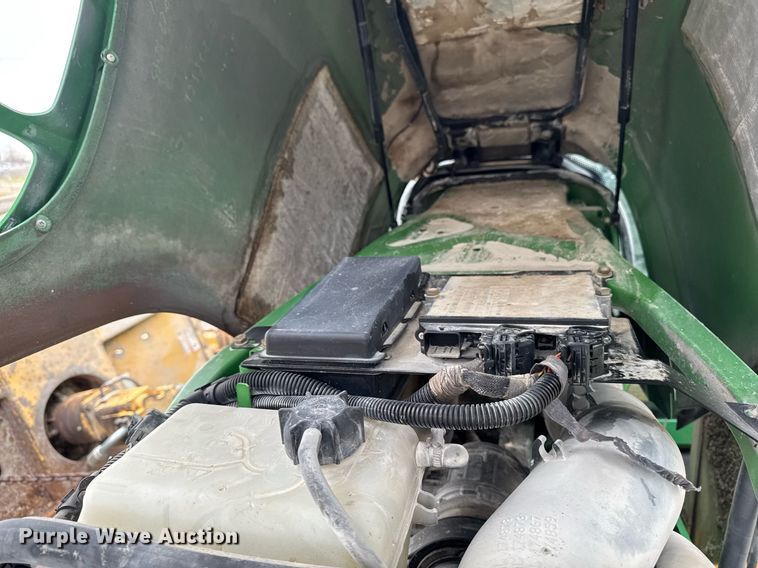 image for item EM3765 2011 John Deere 7130 tractor