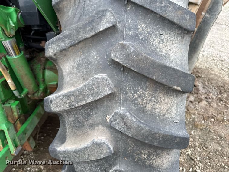 image for item EM3765 2011 John Deere 7130 tractor