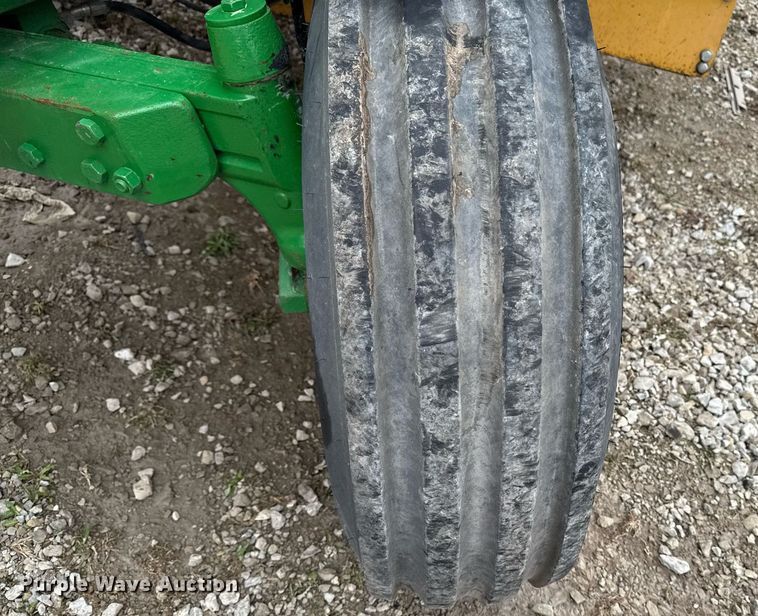 image for item EM3765 2011 John Deere 7130 tractor