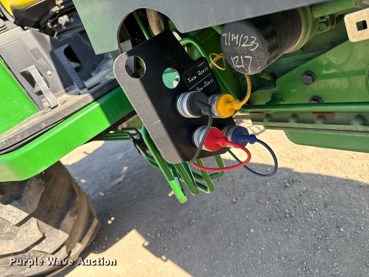 image for item EM3788 2019 John Deere 4052R MFWD tractor