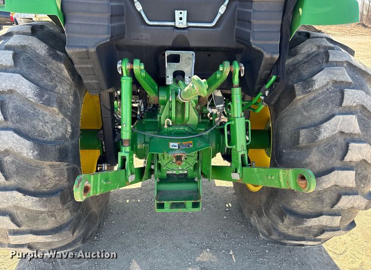 image for item EM3788 2019 John Deere 4052R MFWD tractor