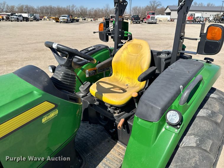 image for item EM3788 2019 John Deere 4052R MFWD tractor