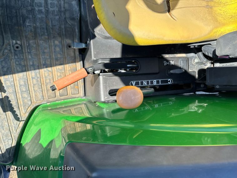 image for item EM3788 2019 John Deere 4052R MFWD tractor