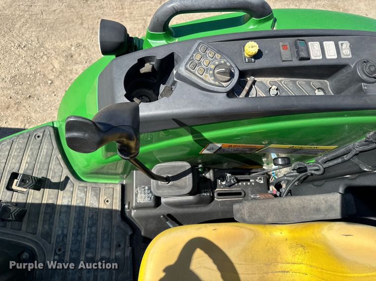 image for item EM3788 2019 John Deere 4052R MFWD tractor