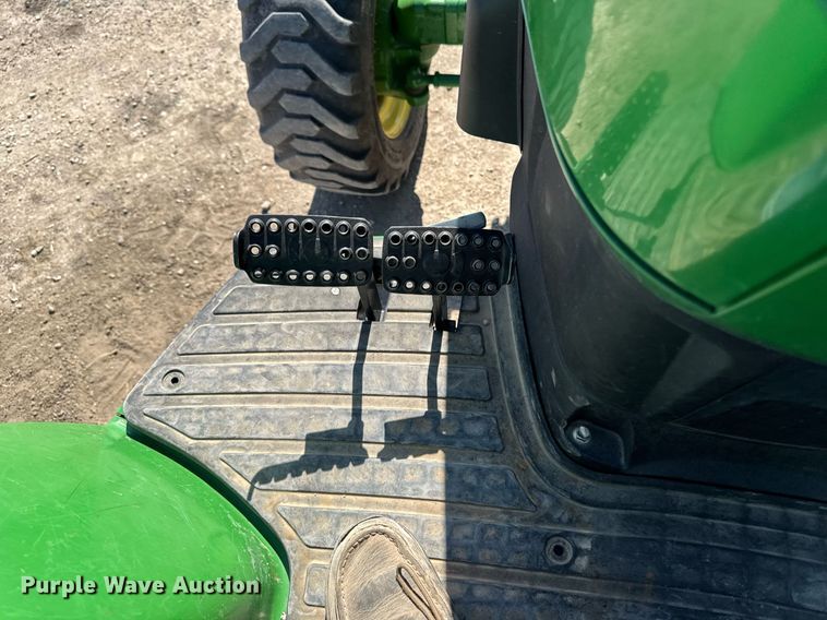 image for item EM3788 2019 John Deere 4052R MFWD tractor