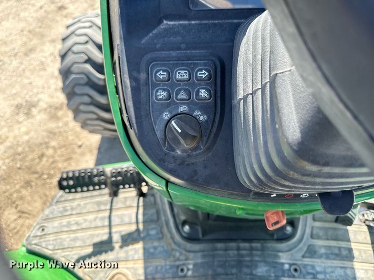 image for item EM3788 2019 John Deere 4052R MFWD tractor